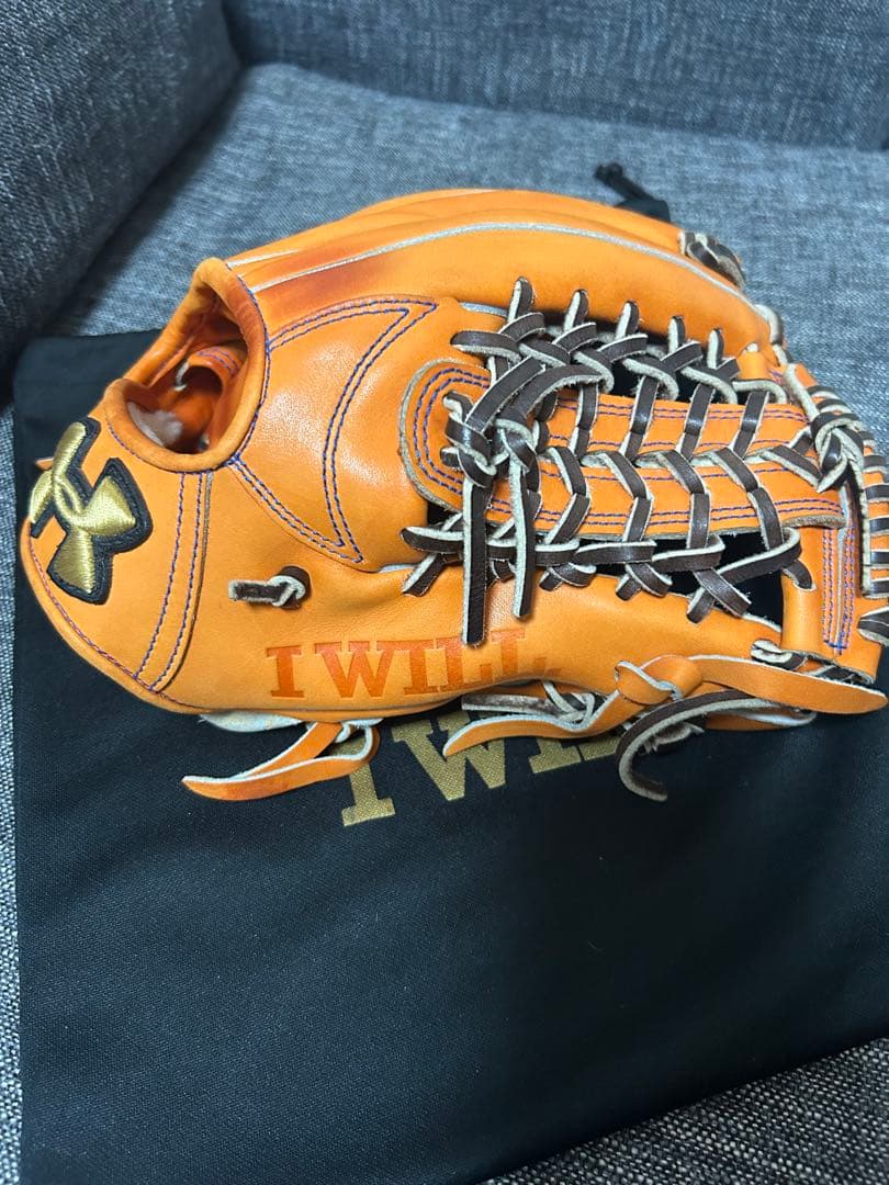 UNDER ARMOR 硬式グローブ 内野手用 袋付き