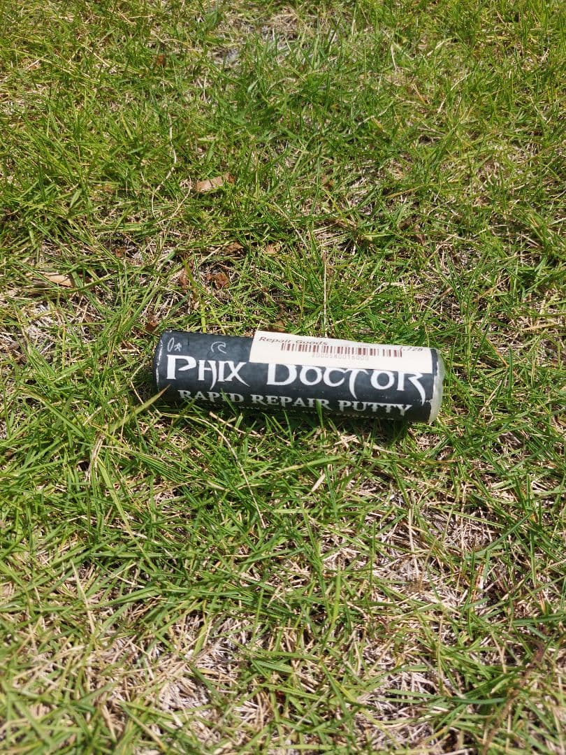 PLACEBO ゴブリン　サーフボード 5'8\"　フィン2セット付き