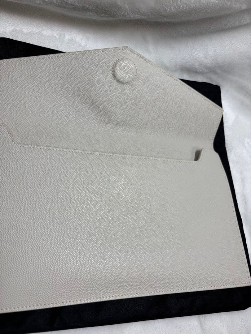 サンローラン アップタウン ポーチ (グレイン・ド・プードルエンボスレザー)美品