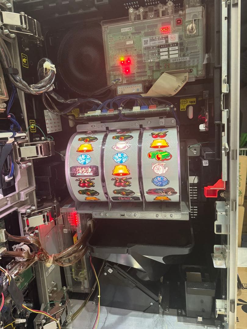 ガールズ＆パンツァー G 不要機付き 実機 パチスロ 家庭用電源