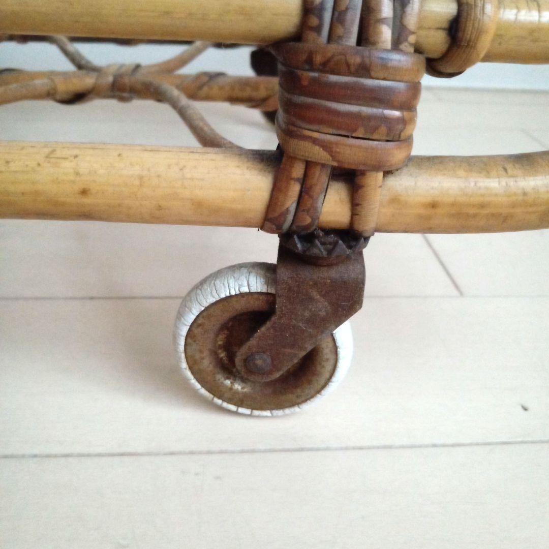 ラタンとガラスのフラワースタンド キャスター付き スウェーデン 北欧