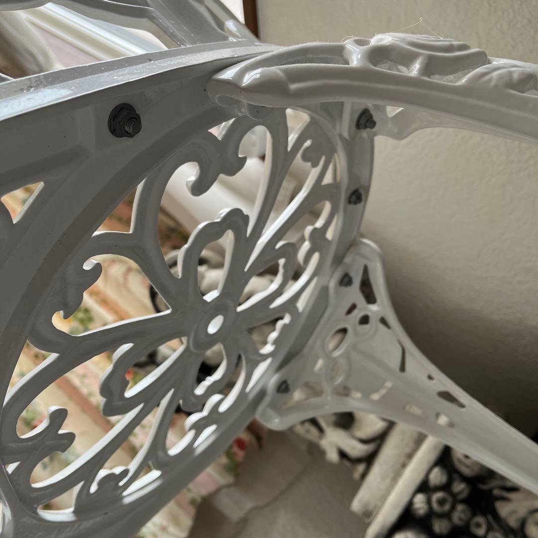 ガーデンベンチ　アンティーク　家具　庭