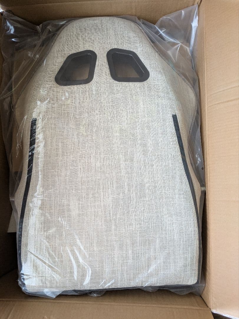 ゲーミング座椅子　ベージュ