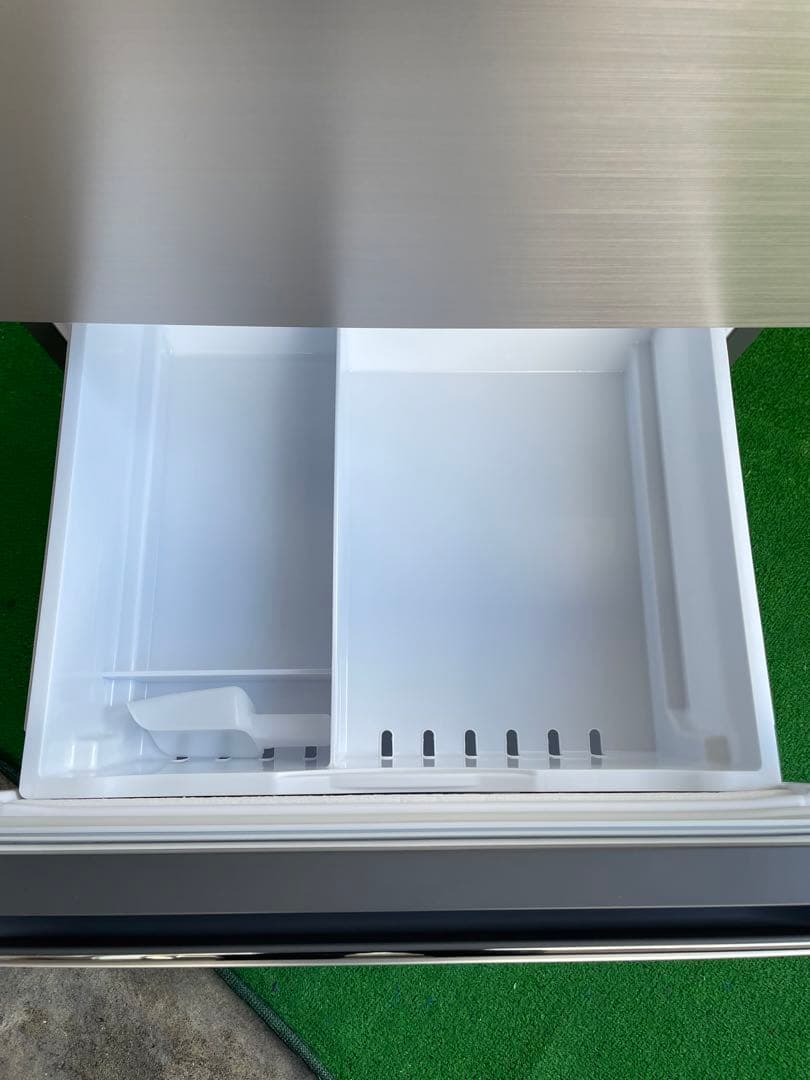 522美品✨ 日立 おしゃれシャンパンスリム3ドア冷蔵庫 右開き 自動製氷機能付