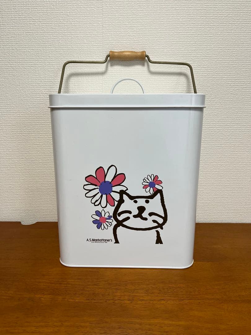 ⚫︎ マンハッタナーズ　ホーロー缶　L 収納　キャリー缶　ネコ　ホワイト