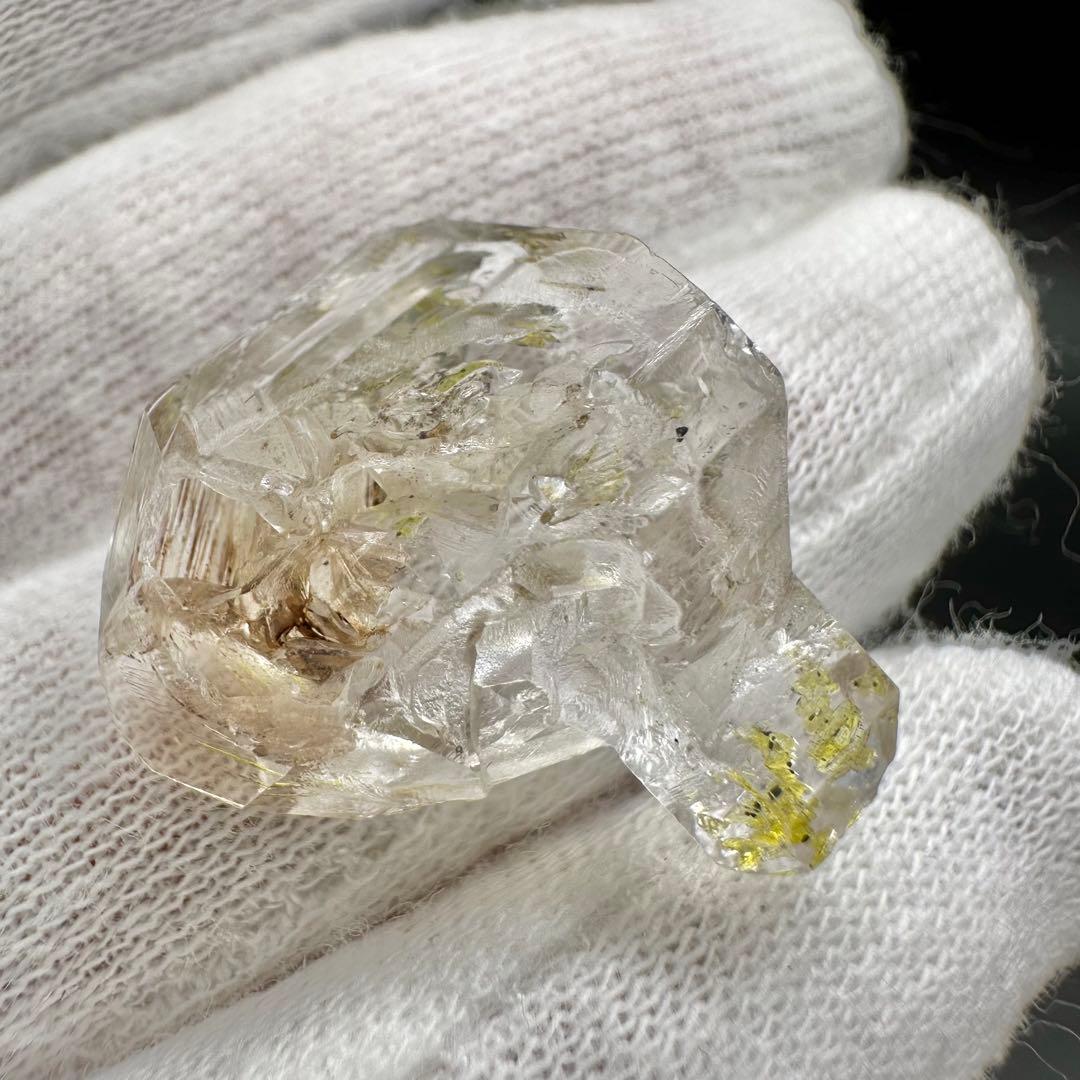 蛍光も！！　オイルイン　ハーキマーダイヤモンド　原石