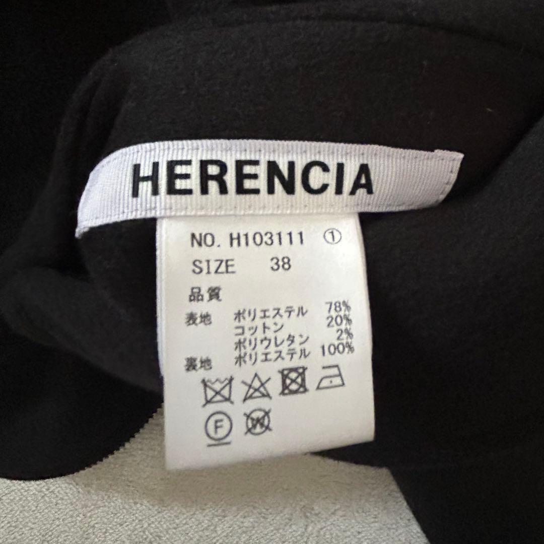 美品　HERENCIA シャギーリバーシブルポンチョ　ブラック