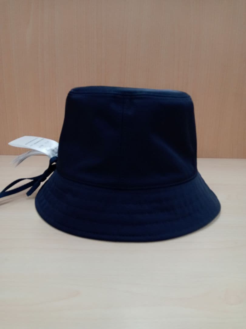 Bonne affaireMONCLER リバーシブル HAT Mサイズ