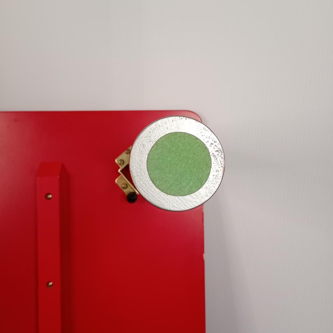 かわいい赤いテーブル　センターテーブル　折りたたみレトロ感あり　90-60-32