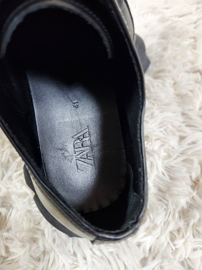 【美品】ZARA×vibram フロントジップレザーシューズ　ブラック