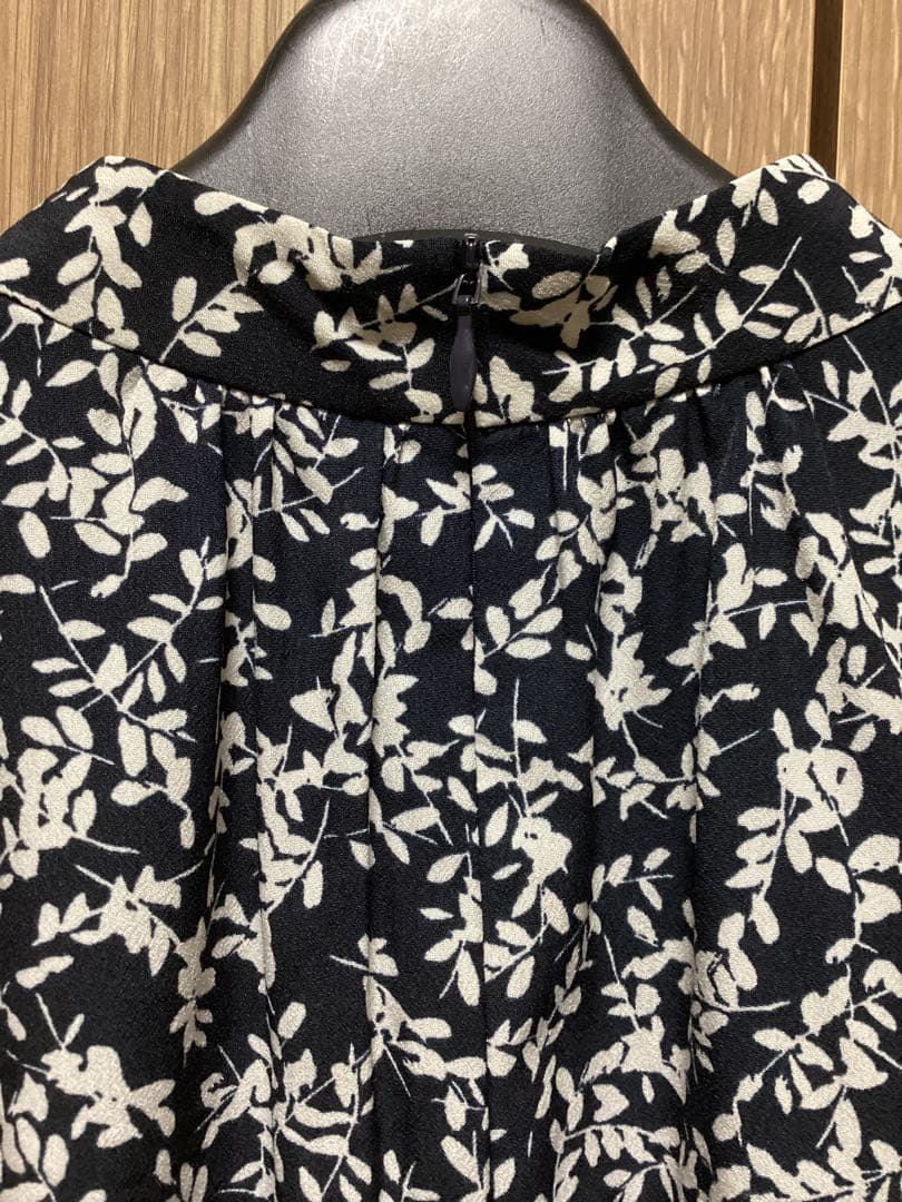 2025SS 完売品　23区　【洗える】シャドーリーフ プリント ブラウス