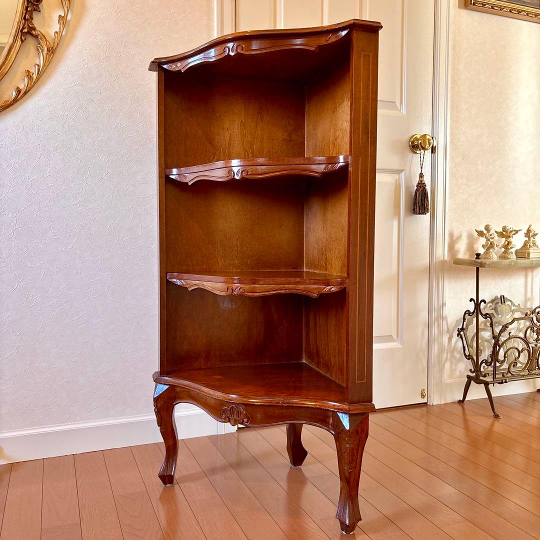 カモミール様 ご購入☆イタリア アンティーク 猫足 3段 飾り棚(レース付き)