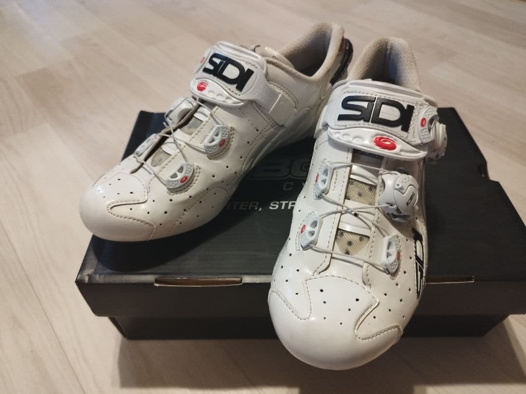 SIDI wire carbon 40サイズ ロードバイク向けカーボンシューズ