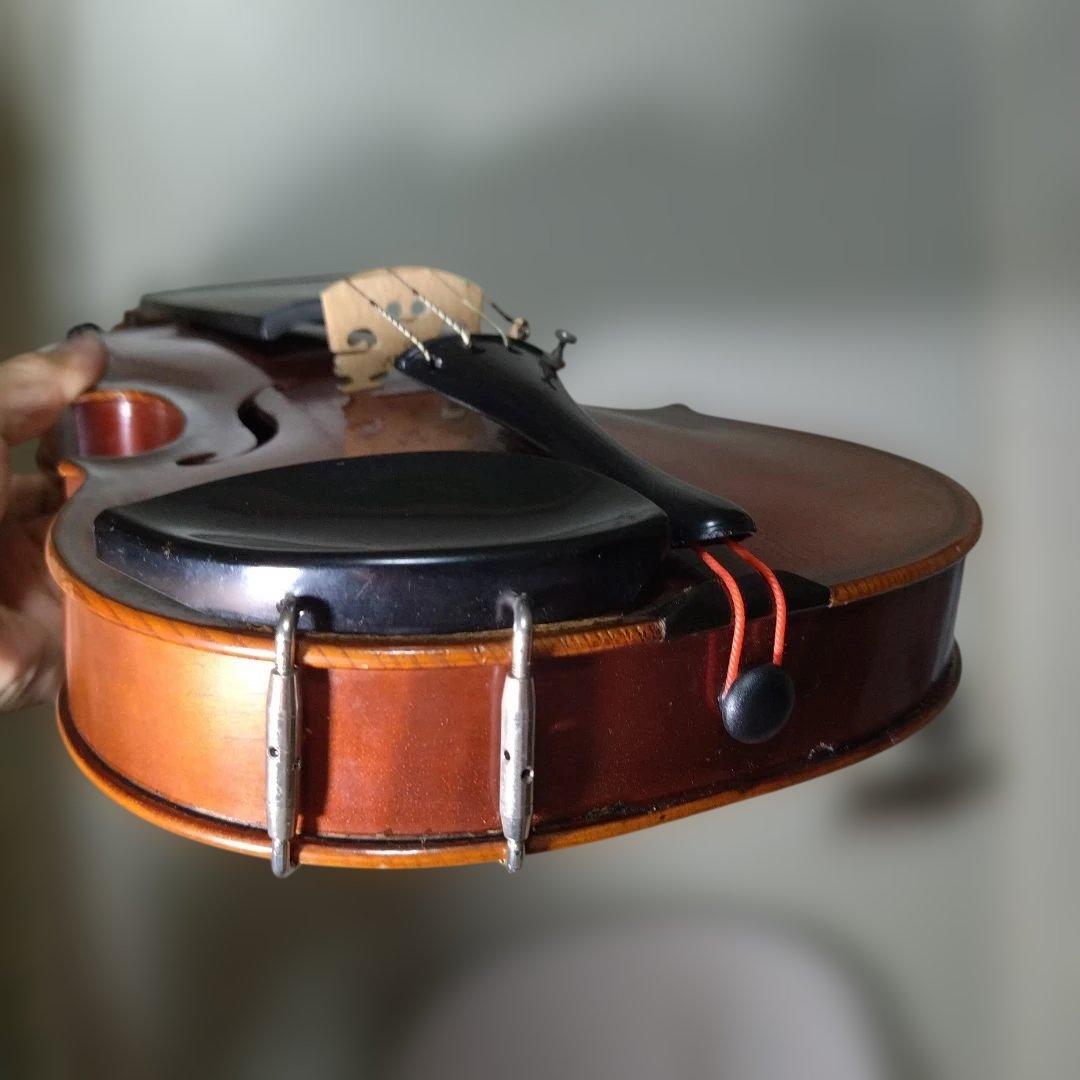 ♥特価♥スズキバイオリン4/4♥品番220♥弓ケ―ス松脂付♥美品♥値引不可