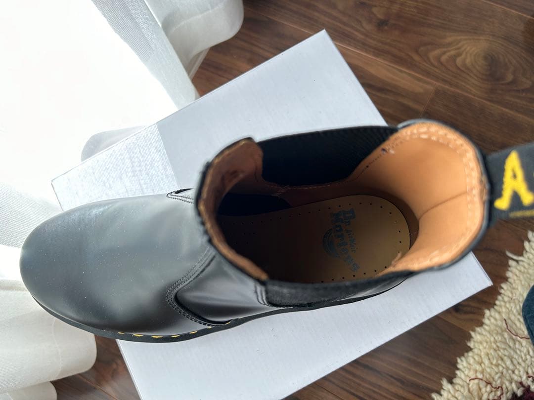 ドクターマーチン　チェルシーブーツ(美品)