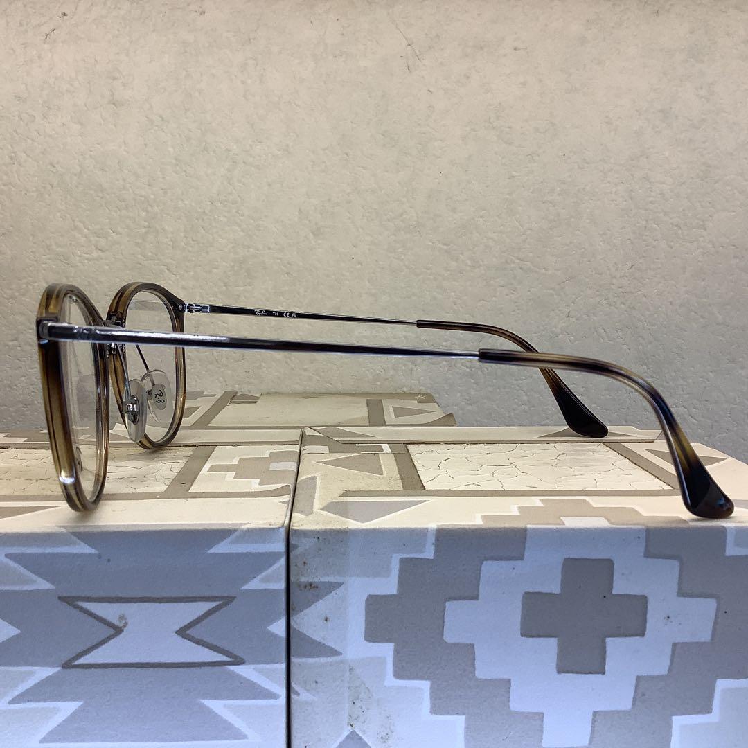 クルマの中でも色が変わる！　可視光線調光レンズ×レイバンRX7140