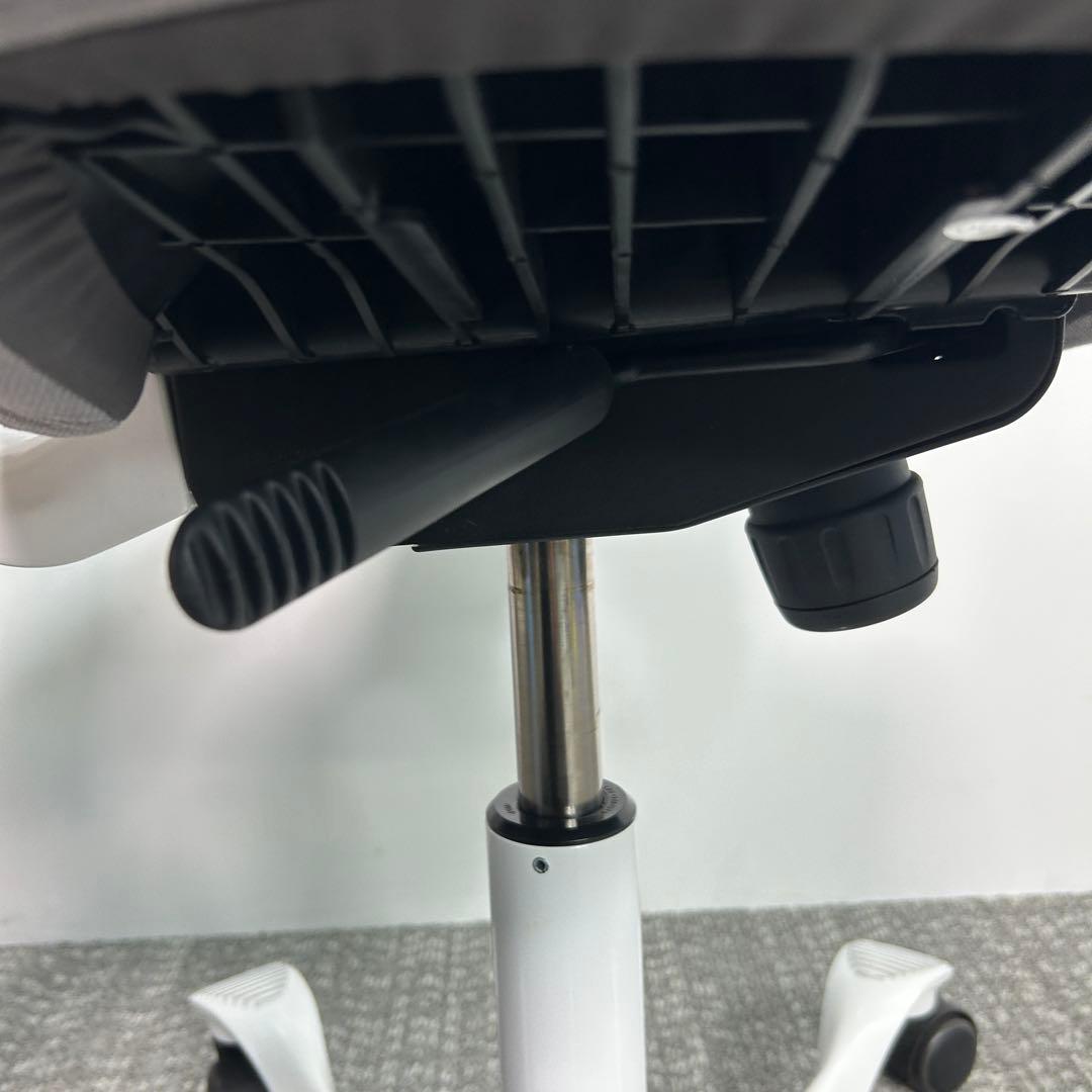 【E】オフィスチェア HAG Capisco ホーグ カピスコ 布張 グレー