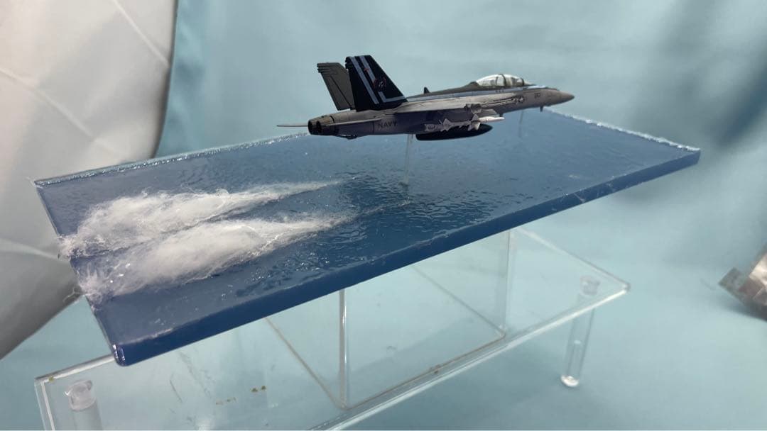トップガン　マーヴェリック　F18 ミサイル発射　ジオラマ エフトイズ