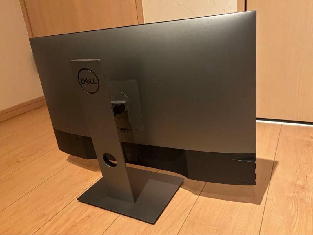 DELL U2719D デジタルハイエンド 27インチ モニター 002