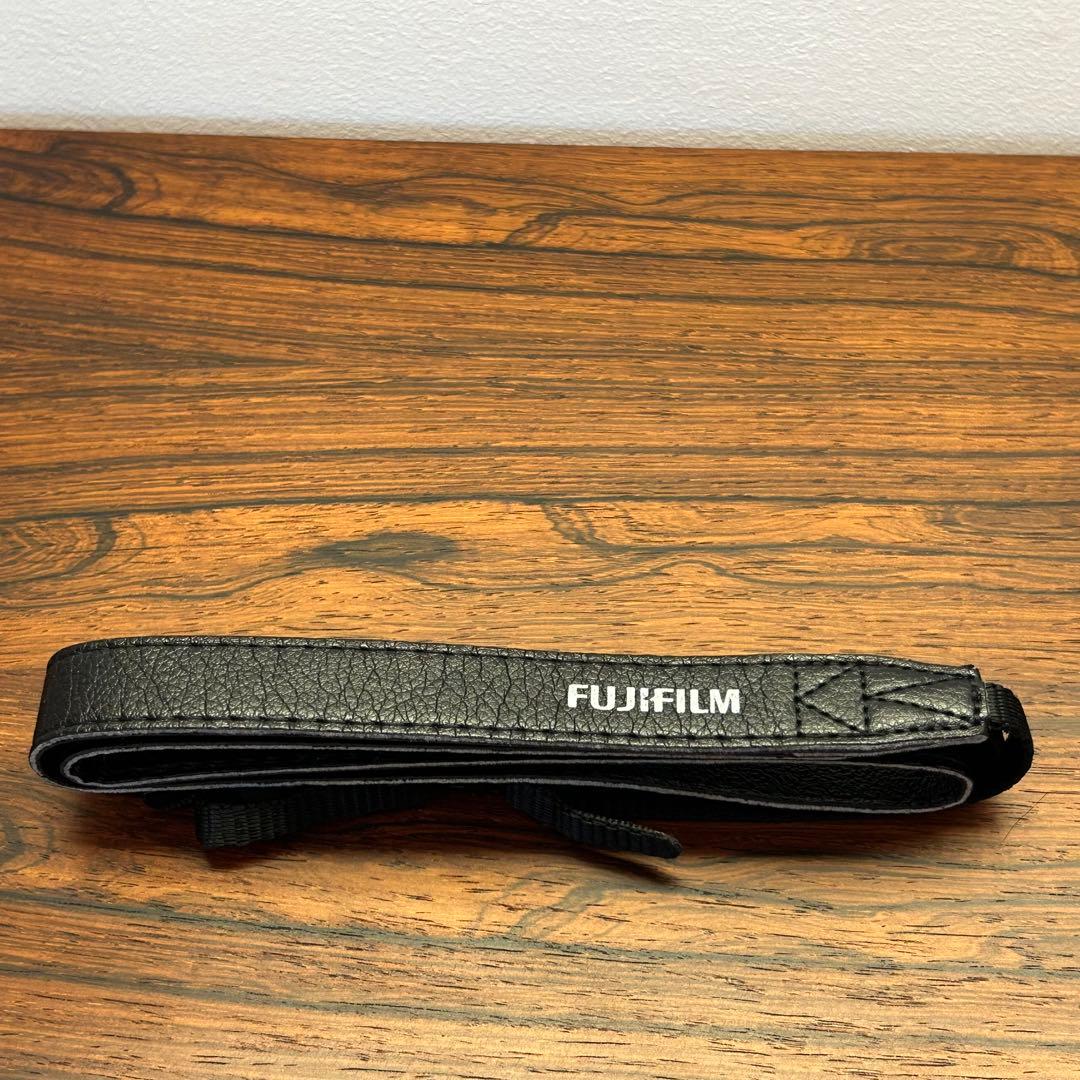 FUJIFILM フジフィルム X-E4 ブラック