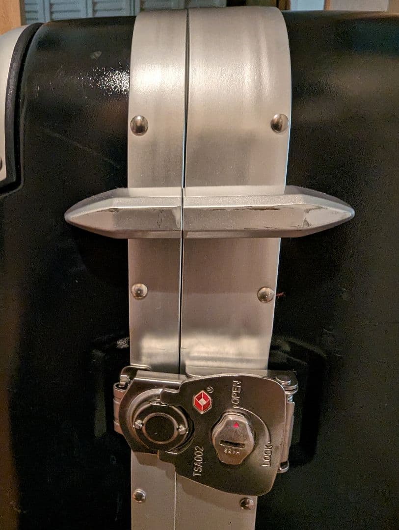 超美品 CARGO キャリーケース　5〜6泊用