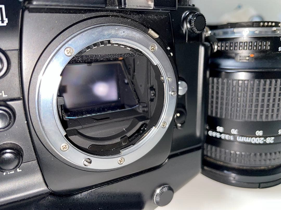 Nikon F4 美品MB-21 ボディ+ AF NIKKOR レンズ2本セット