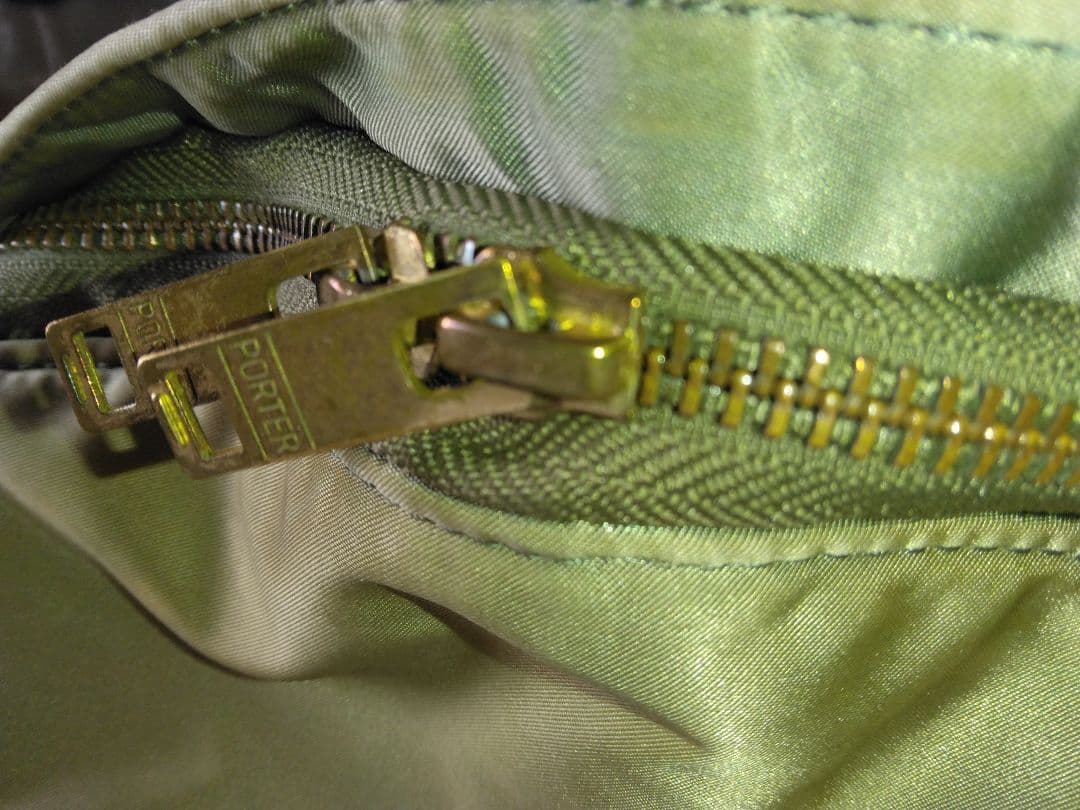 ポーター タンカー リュック Lサイズ セージグリーン 19L