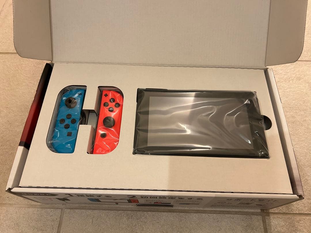 【美品】Nintendo Switch 本体 ＋付属品