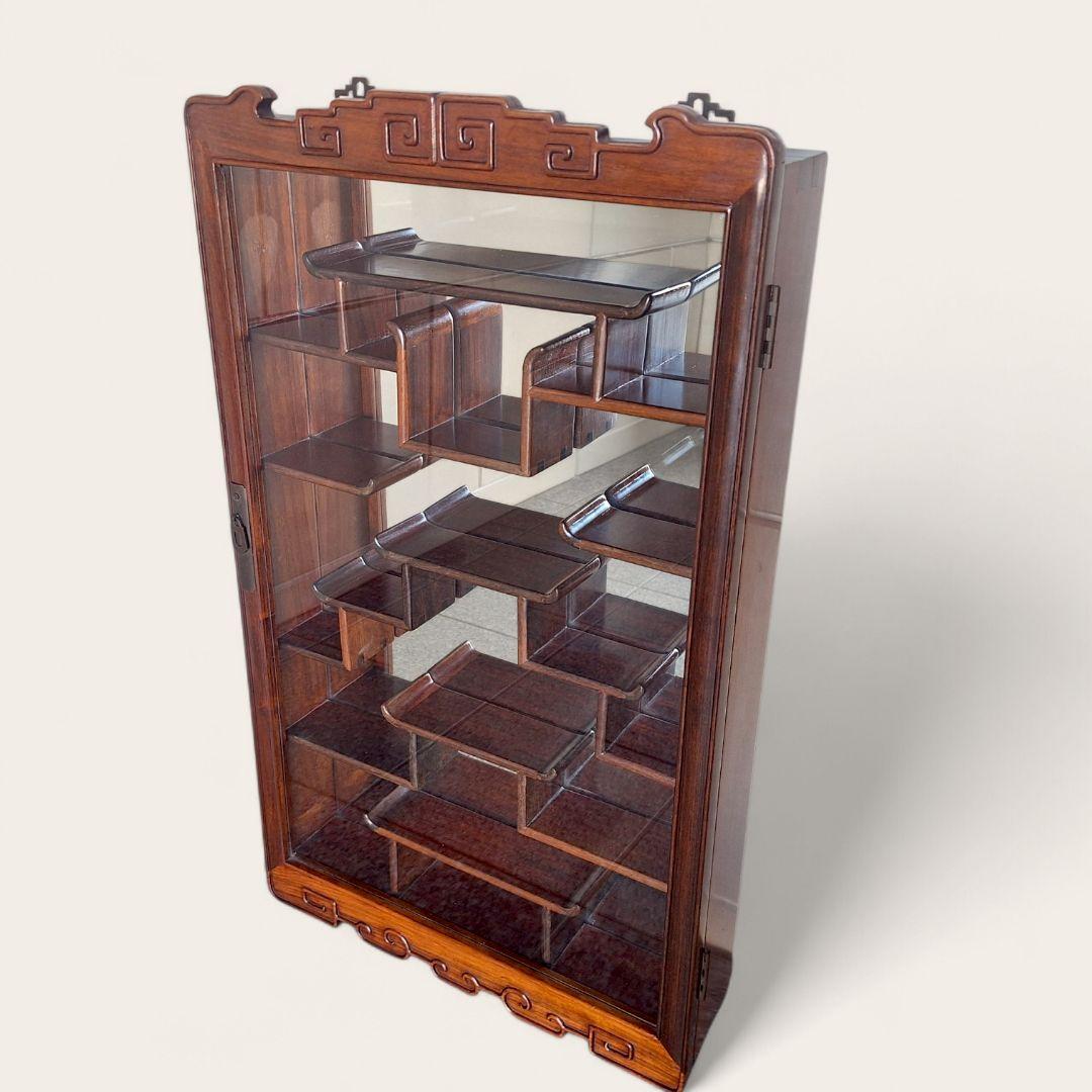 唐木 壁掛け飾り棚 ガラスキュリオ 中国家具 花梨調 77cm