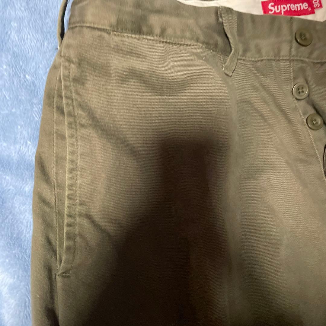 シュプリームsupreme チノパン30 オリーブ　ステッカー付き