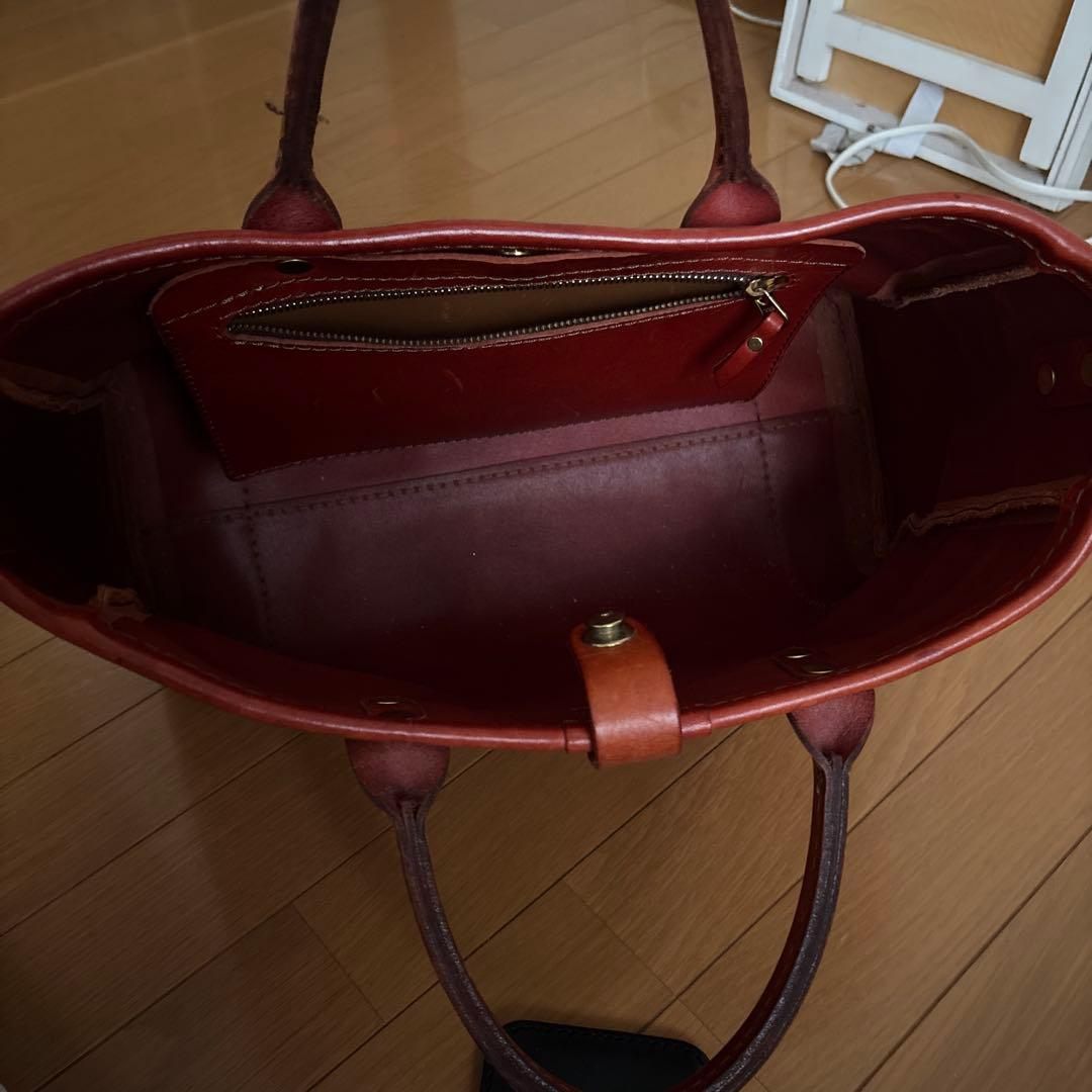 ヘルツ　レザー トートバッグ