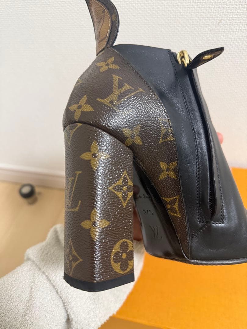 ルイヴィトン　ショートブーツ ポインテッドトゥ　モノグラム