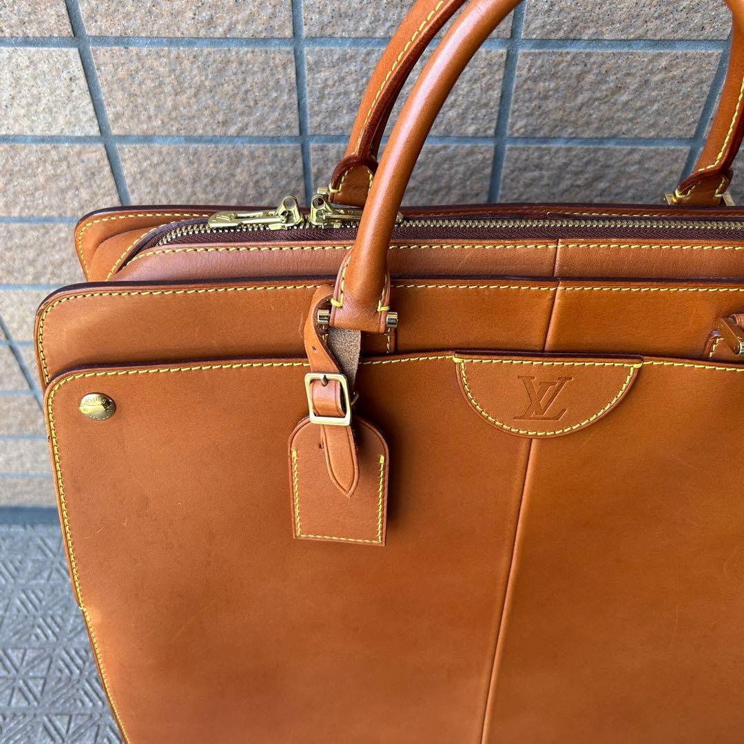 【mememe様分】名品・中古美品】ルイヴィトン ノマド ネゲブGM キャラメル