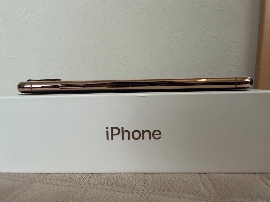 【美品】Apple iPhone XS MAX 512GB ゴールド