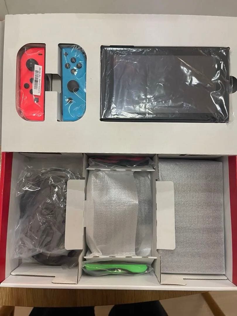 【フルセット】Nintendo Switch本体 マイクロSDカード付き