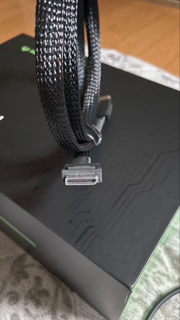 AOOSTAR XG76 EGPU RX7600M OCuLinkとUSB4接続