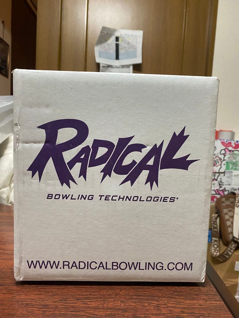 ボーリングボールRADICAL KATANA STRIKE 15P サムレス用。
