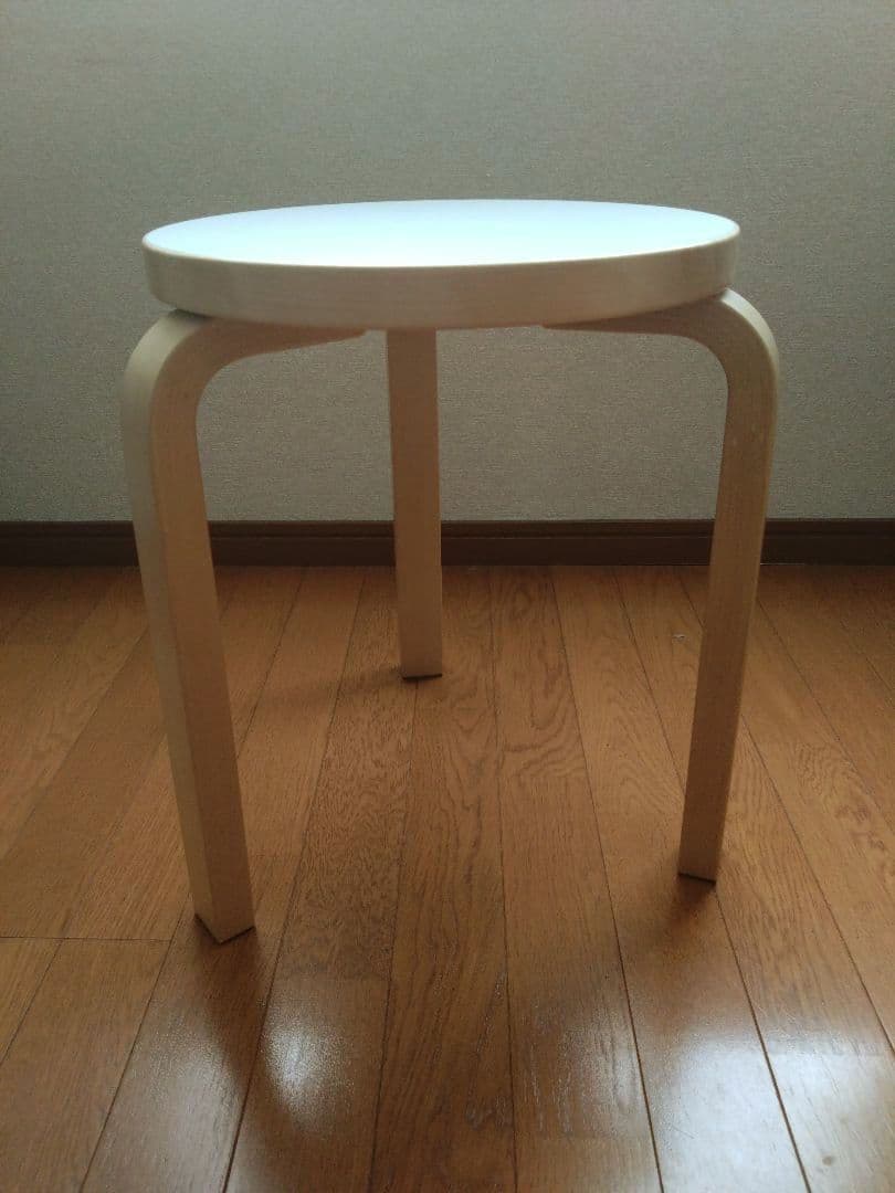 アルテック artek STOOL60 3本脚 リノリウム ペブル
