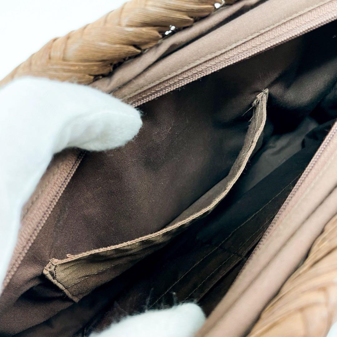 【美品】山葡萄 セカンドバッグ かごバッグ ファスナー付き 編み込み ブラウン系