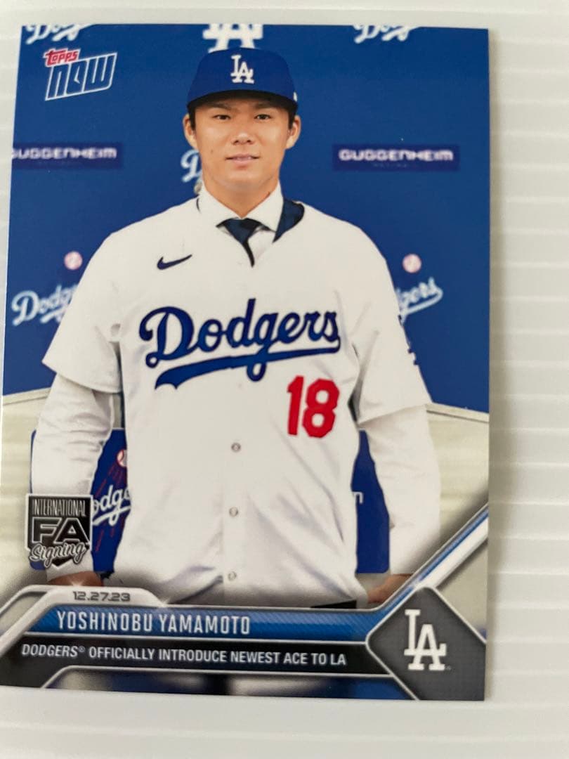 山本由伸ボブルヘッド&レプリカユニフォームセット