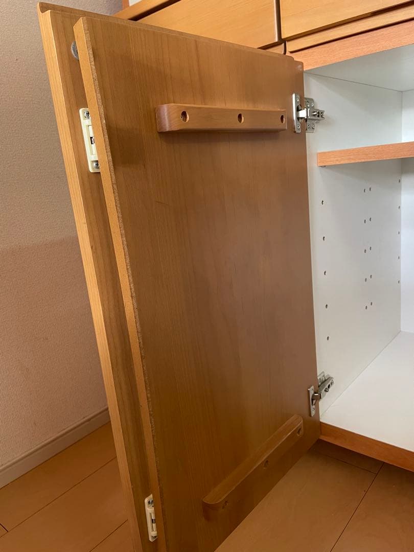 キッチンボード　食器棚　キッチン収納　カップボード　木製