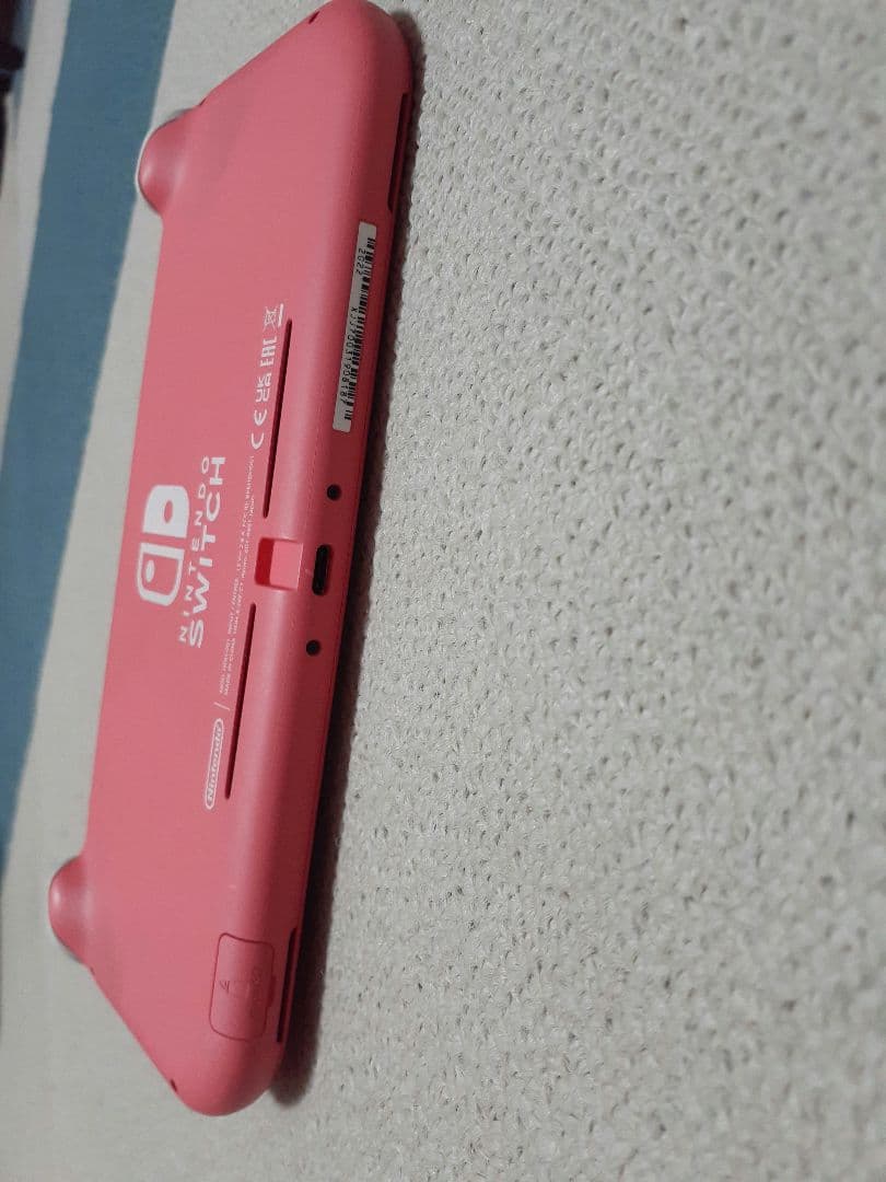 Nintendo Switch Lite コーラル 2022年