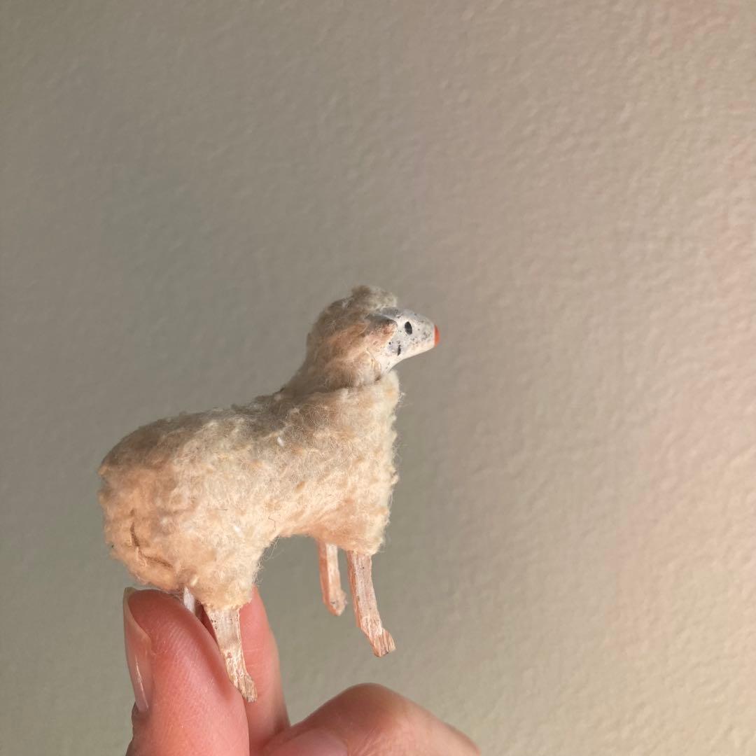 【希少】ドイツアンティーク　儚げな羊さん　B