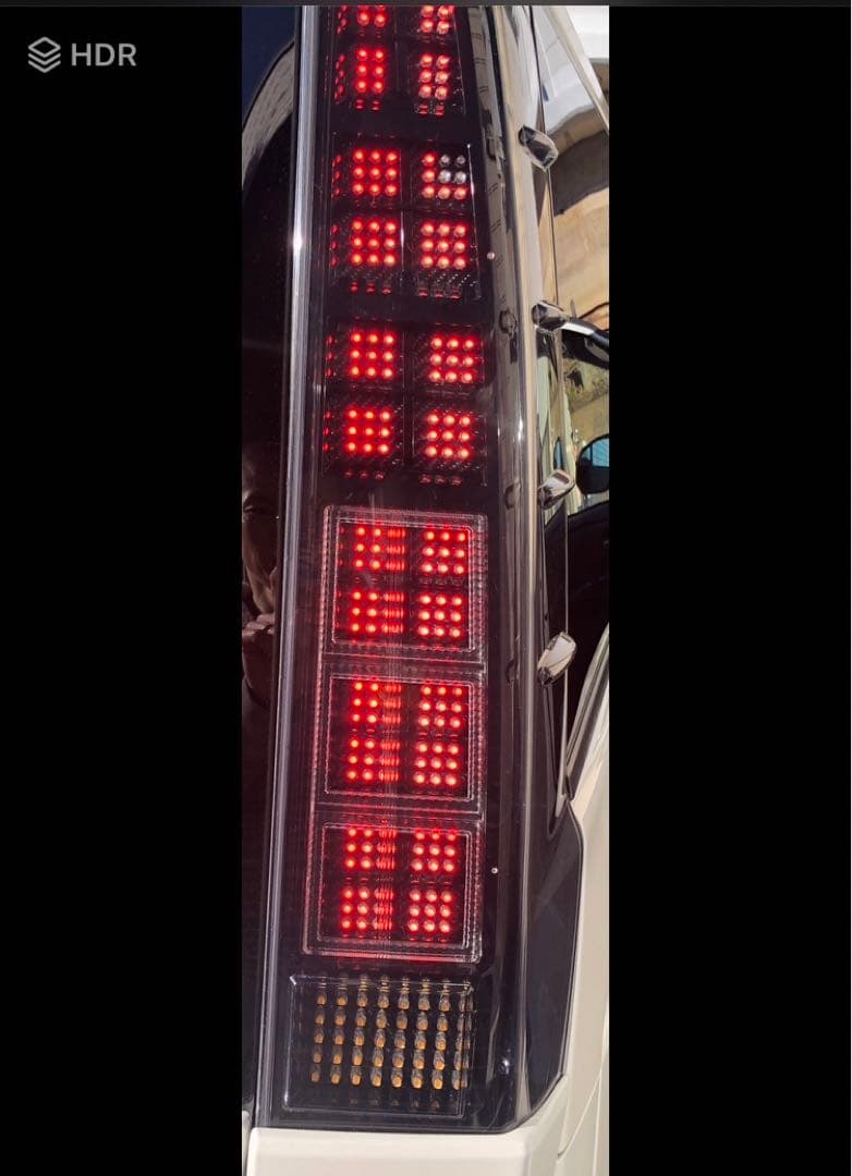 80系　ヴォクシー　純正加工テールランプ　難あり　ノア　エスクワイア