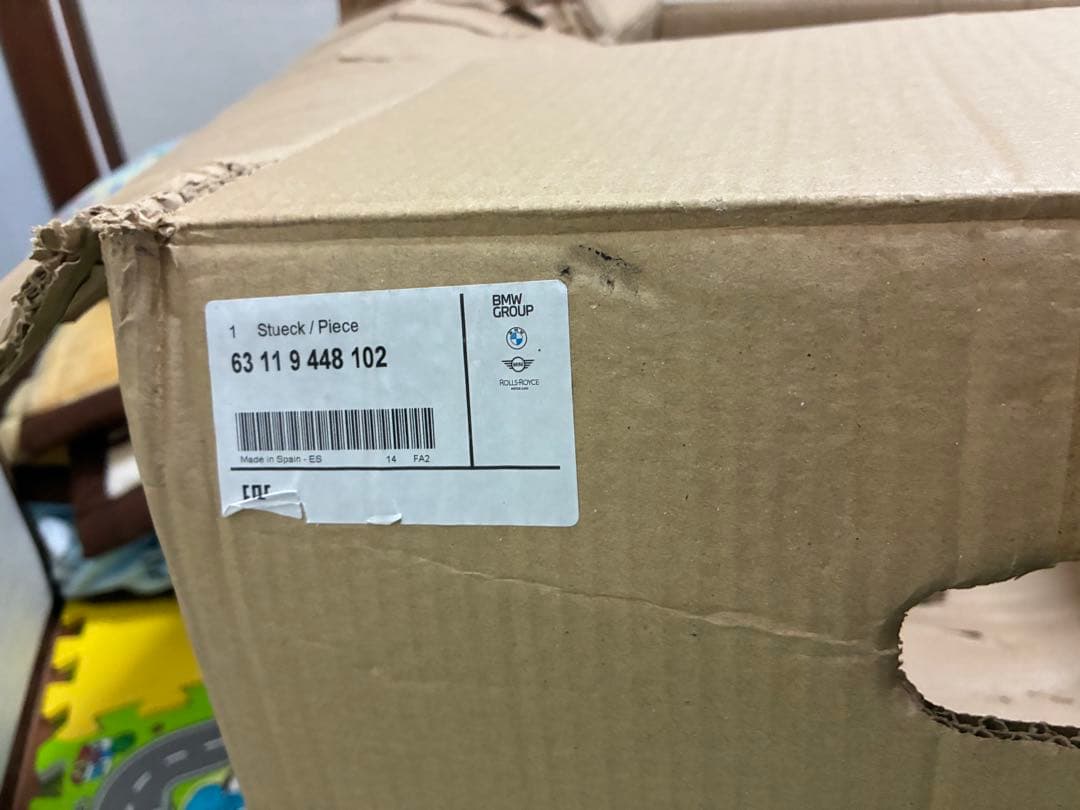 送料無料　BMW 1シリーズ　F40 純正　LED 右　ヘッドライト