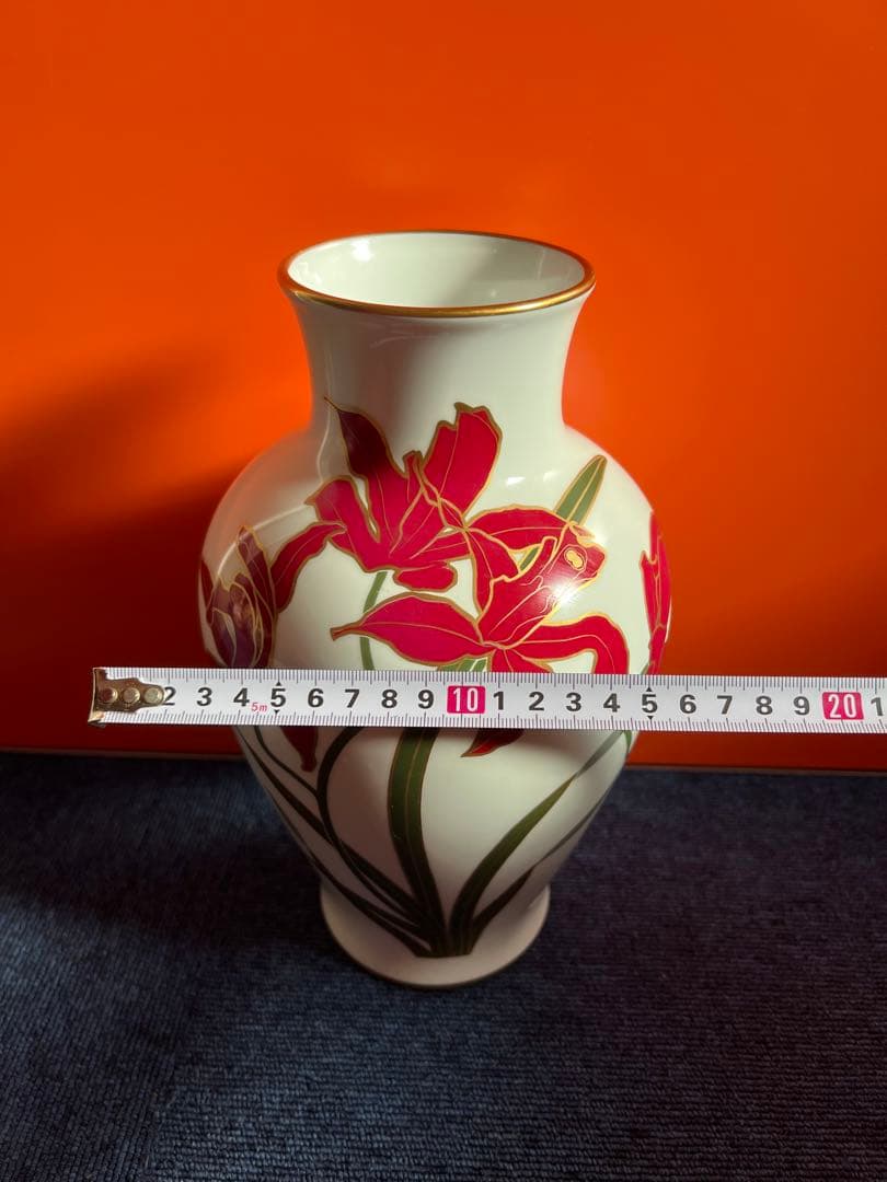 1260  大倉陶園　花瓶