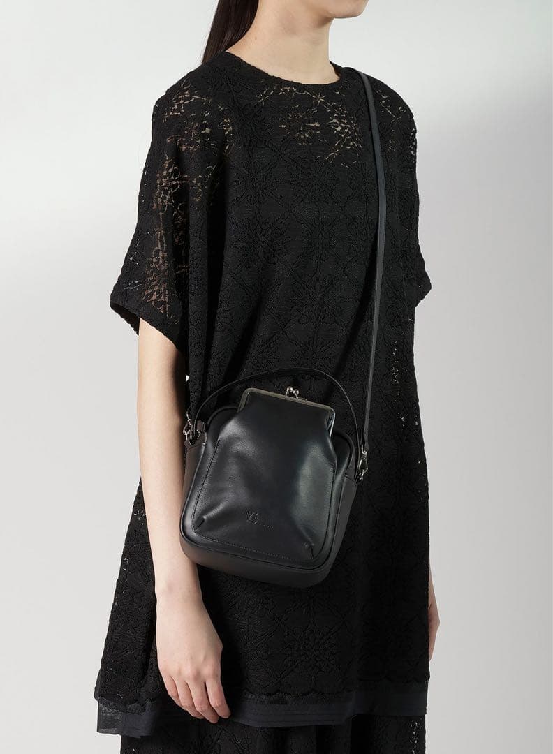 ヨウジヤマモト COW LEATHER L CLASP BOX BAG