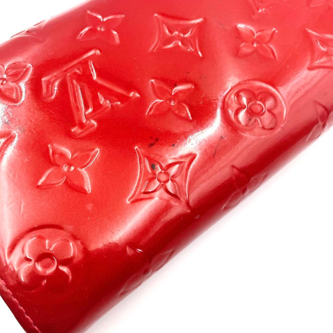 ルイヴィトン ヴェルニ ポルトフォイユサラ レディース 長財布 M93530