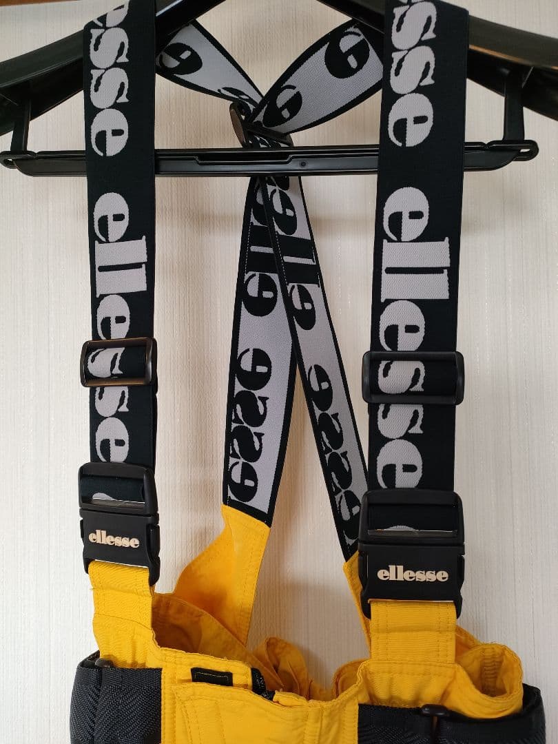 【3点セット】ellesse エレッセ ウェア 上下セット+グローブ（収納袋付）