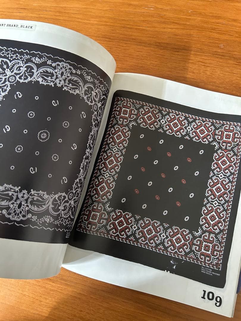 ELEPHANT BRAND バンダナ本　キャピタル